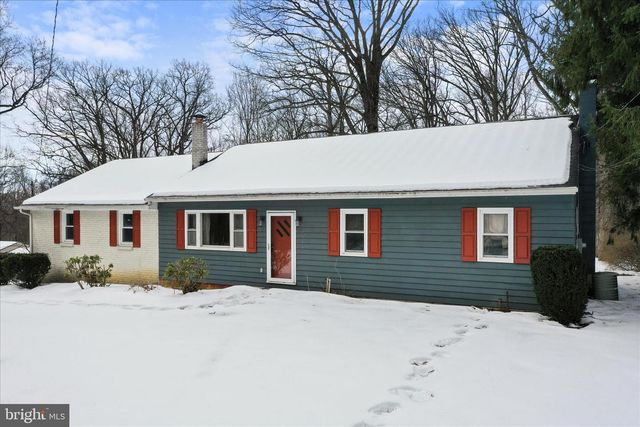 9654 CIRCLE DR, Chambersburg, PA 17201