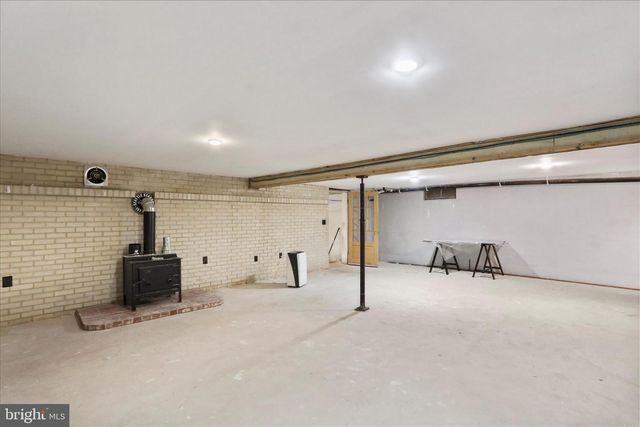 9654 CIRCLE DR, Chambersburg, PA 17201