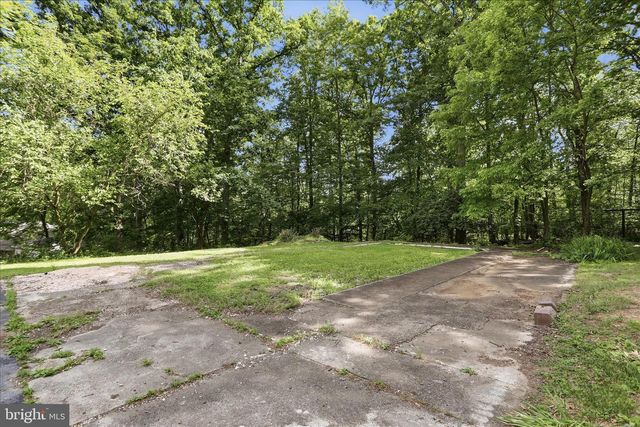 9654 CIRCLE DR, Chambersburg, PA 17201