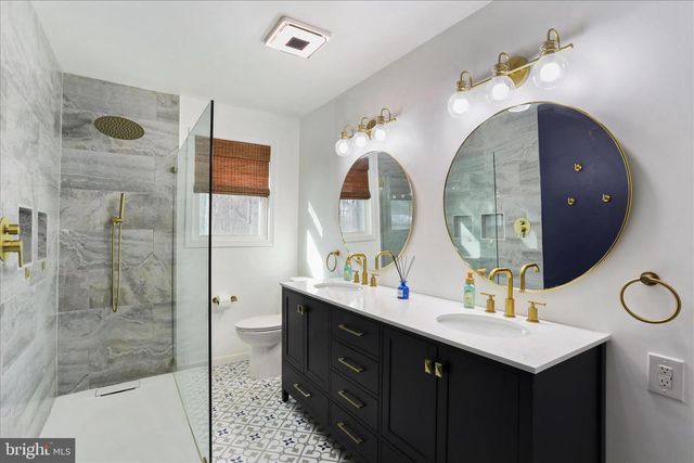 9654 CIRCLE DR, Chambersburg, PA 17201