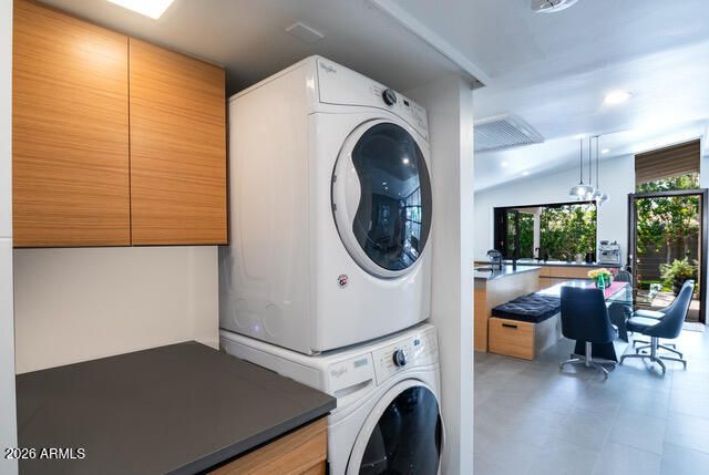 6845 E EARLL Drive, Scottsdale, AZ 85251