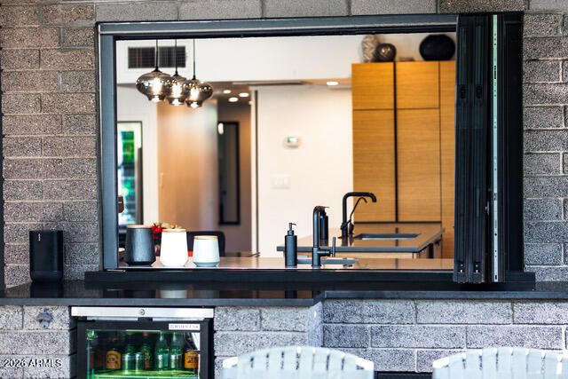 6845 E EARLL Drive, Scottsdale, AZ 85251