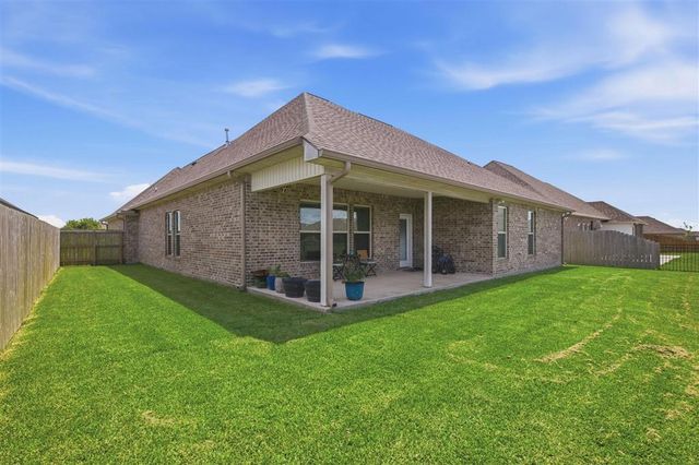 3345 Lake Crest Drive, Lake Charles, LA 70607