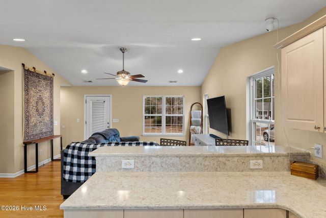 371 Pine Lake Road, Southport, NC 28461