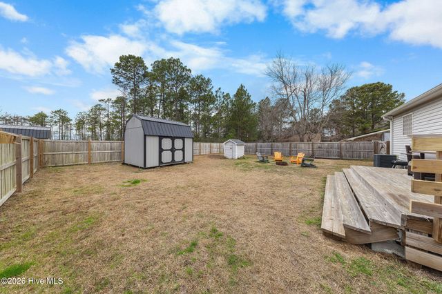 371 Pine Lake Road, Southport, NC 28461