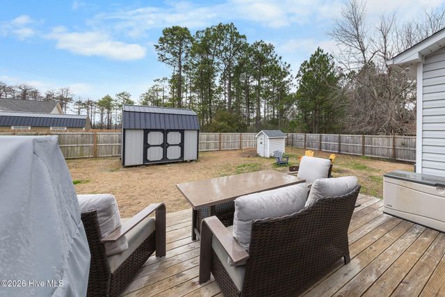 371 Pine Lake Road, Southport, NC 28461