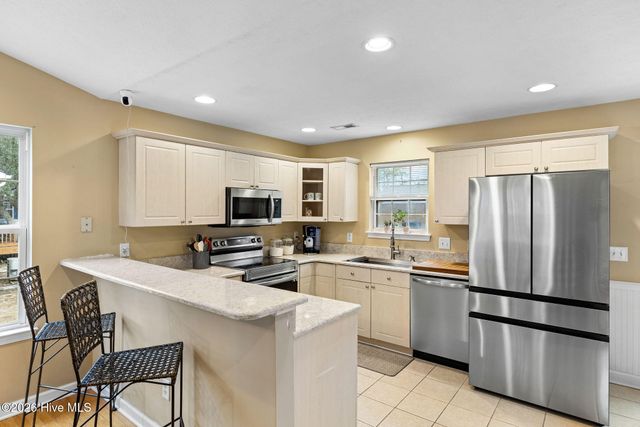 371 Pine Lake Road, Southport, NC 28461