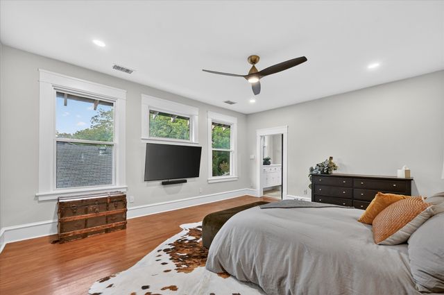 802 Haines Avenue, Dallas, TX 75208