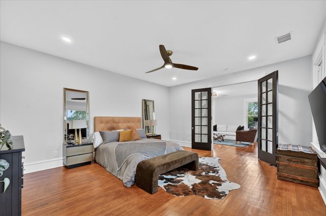 802 Haines Avenue, Dallas, TX 75208