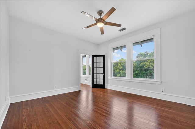802 Haines Avenue, Dallas, TX 75208