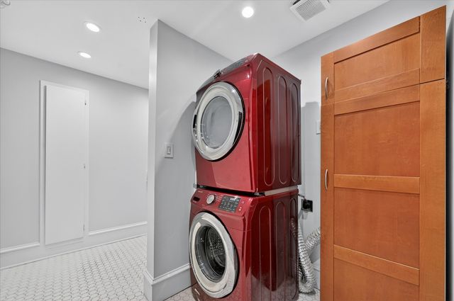 802 Haines Avenue, Dallas, TX 75208