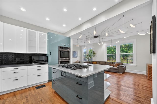 802 Haines Avenue, Dallas, TX 75208
