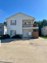 2206 21st Avenue, A B, Gulfport, MS 39501