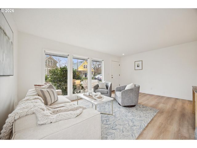 7215 Ne 10TH Ave, Portland, OR 97211