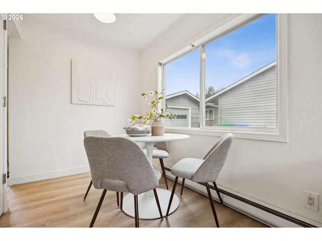 7215 Ne 10TH Ave, Portland, OR 97211