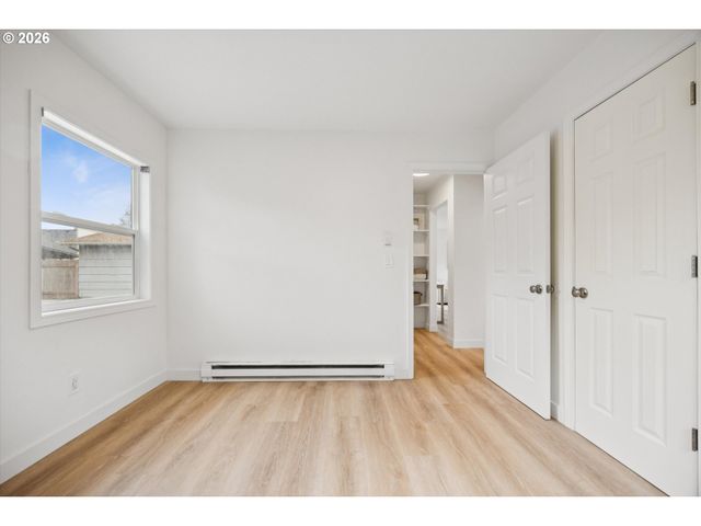 7215 Ne 10TH Ave, Portland, OR 97211