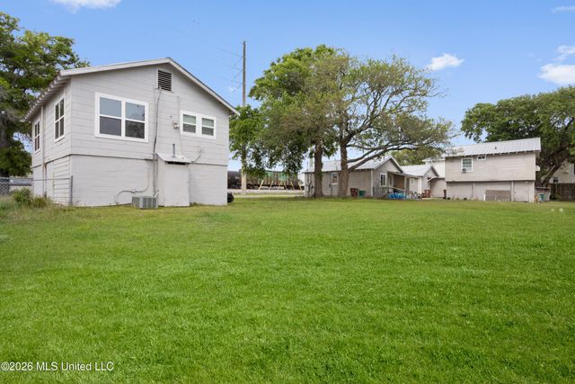 188 St Paul Street, Biloxi, MS 39530