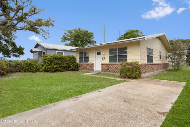 188 St Paul Street, Biloxi, MS 39530