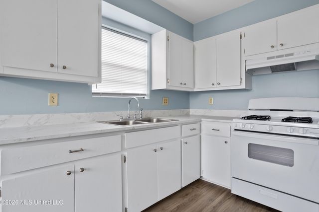 188 St Paul Street, Biloxi, MS 39530