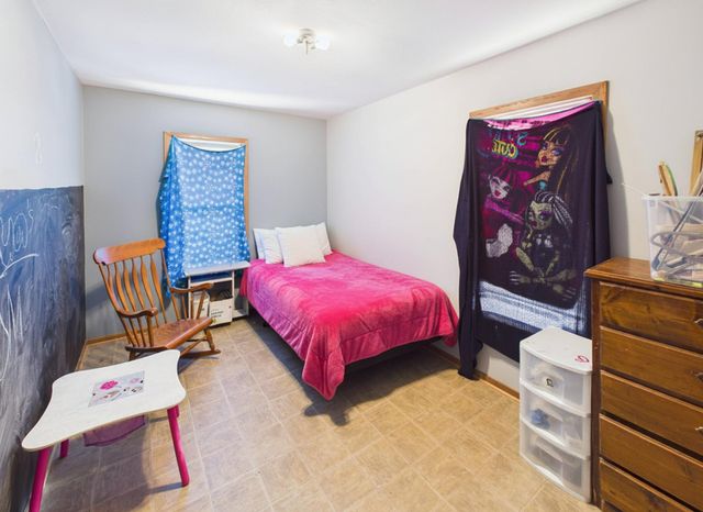 6 6th Avenue SE, Melrose, MN 56352