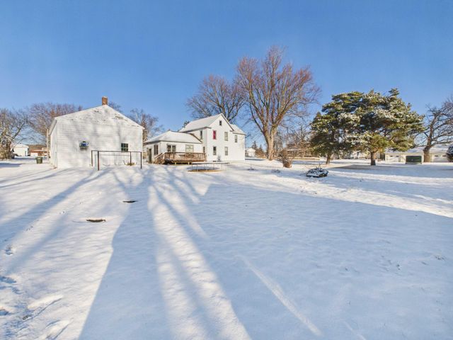 6 6th Avenue SE, Melrose, MN 56352