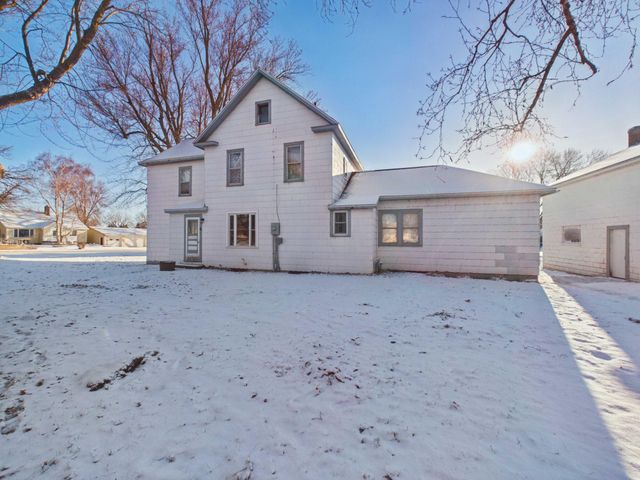 6 6th Avenue SE, Melrose, MN 56352