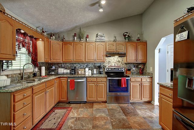 110 Vanderbilt Drive, Johnson City, TN 37601