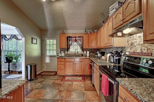 110 Vanderbilt Drive, Johnson City, TN 37601