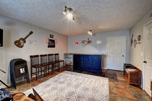 110 Vanderbilt Drive, Johnson City, TN 37601
