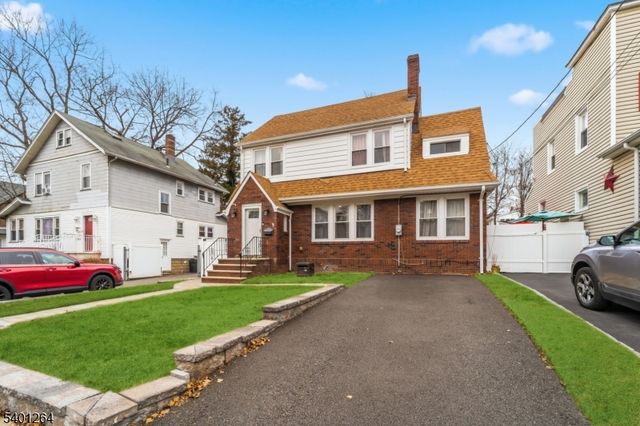 28 Niagara St, Dumont Boro, NJ 07628