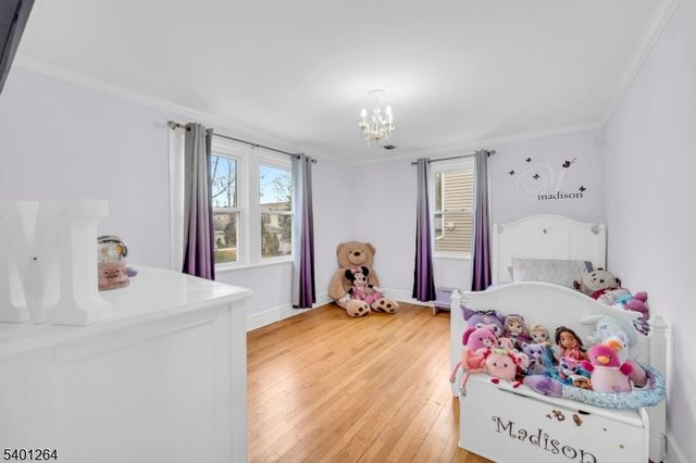 28 Niagara St, Dumont Boro, NJ 07628