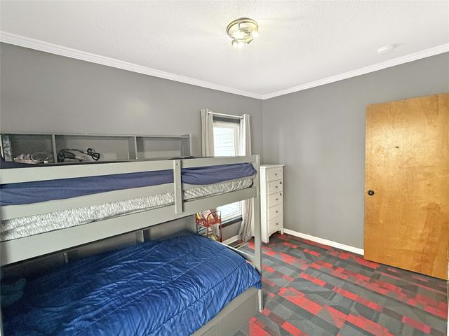 683 27th Street, Des Moines, IA 50312