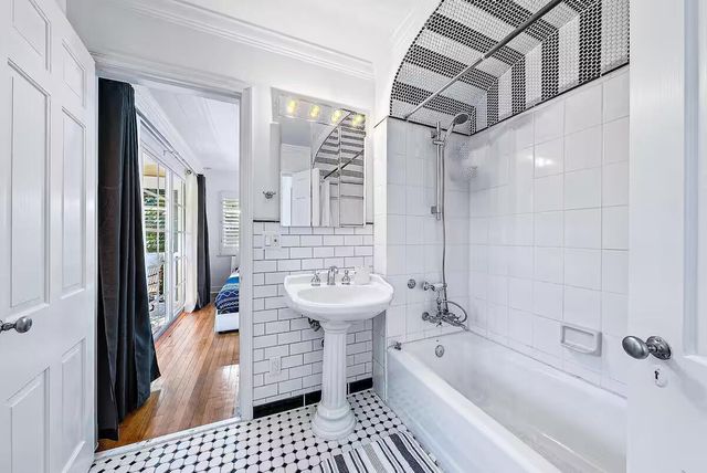 4110 Washington Road, West Palm Beach, FL 33405