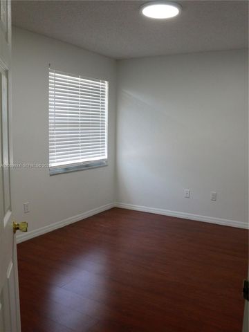 17124 NW 10th St, Pembroke Pines, FL 33028