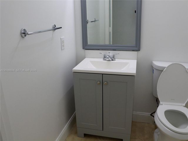 17124 NW 10th St, Pembroke Pines, FL 33028