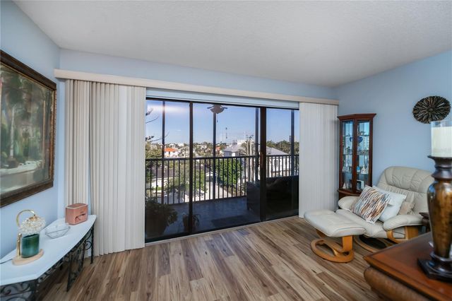 1001 BENJAMIN FRANKLIN DRIVE 406, Sarasota, FL 34236