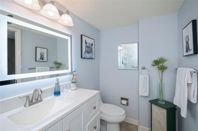 1001 BENJAMIN FRANKLIN DRIVE 406, Sarasota, FL 34236