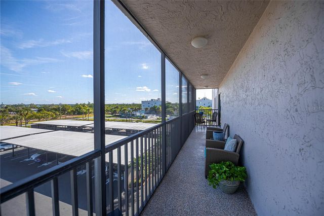 1001 BENJAMIN FRANKLIN DRIVE 406, Sarasota, FL 34236