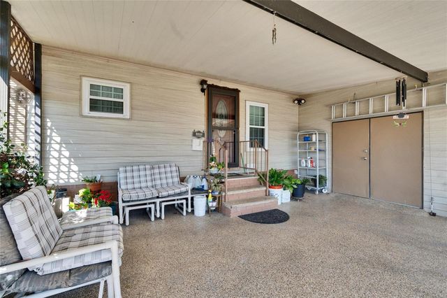 4910 LOCH NESS DRIVE, Lakeland, FL 33810