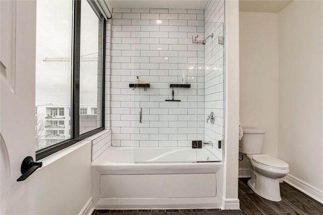 2940 Baltimore Avenue 1505, Kansas City, MO 64108