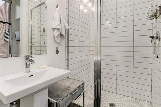 2940 Baltimore Avenue 1505, Kansas City, MO 64108