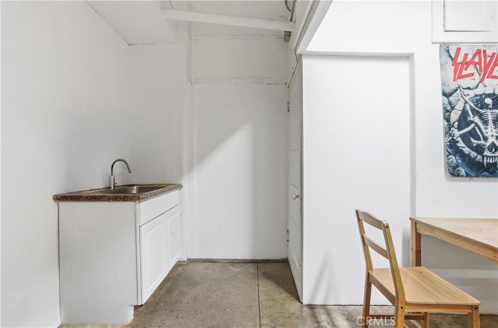 Image 5 of property listing at 8317 Whittier, Pico Rivera, CA 90660