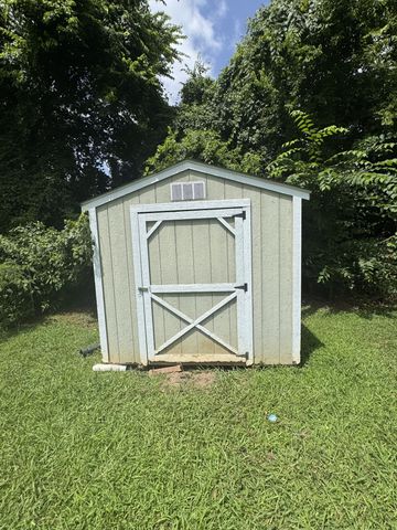 216 Grassmire Dr, Clarksville, TN 37042
