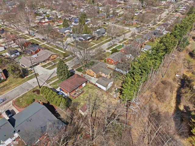 516 Miller Avenue, Rochester, MI 48307