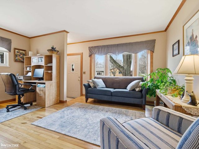 516 Miller Avenue, Rochester, MI 48307