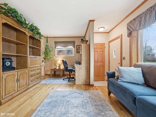 516 Miller Avenue, Rochester, MI 48307