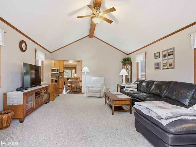 516 Miller Avenue, Rochester, MI 48307