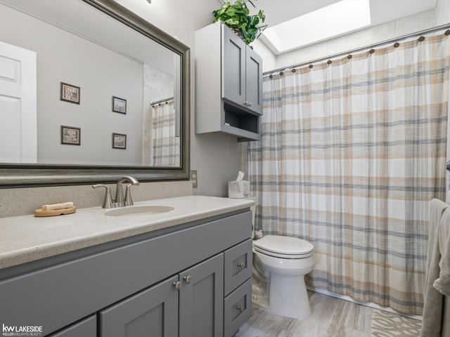 516 Miller Avenue, Rochester, MI 48307