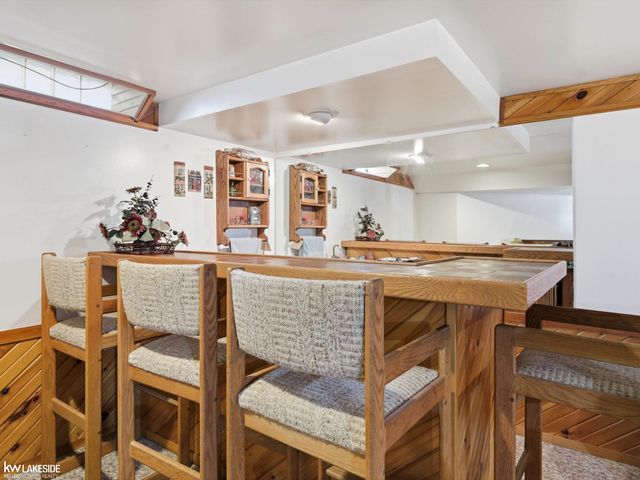 516 Miller Avenue, Rochester, MI 48307