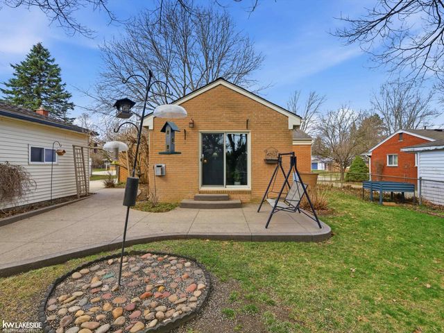 516 Miller Avenue, Rochester, MI 48307